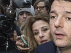 Renzi non piace più: la fiducia nel governo cala di un punto a settimana