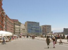 Napoli, la Fiera del Libro sul Lungomare Liberato