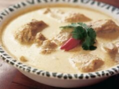 Satsivi, pollo in salsa di noci