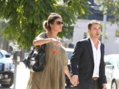 Elisabetta Canalis esplosiva e raggiante, con Brian Perri