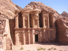 Petra, una delle 7 meraviglie del mondo
