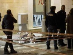 Frattamaggiore, rapina finisce in tragedia. Gioielliere uccide uno dei banditi rapina frattamaggiore