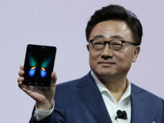 Samsung, presentato lo smartphone pieghevole: Galaxy Fold galaxy fold