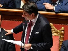 Crisi di governo, le dimissioni di Conte: “Il governo finisce qui” crisi di governo